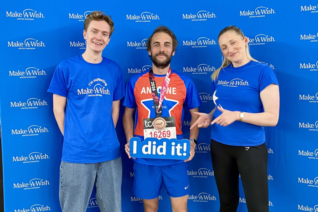 Antoine Cauty avec Jack et Allie de Make-A-Wish UK